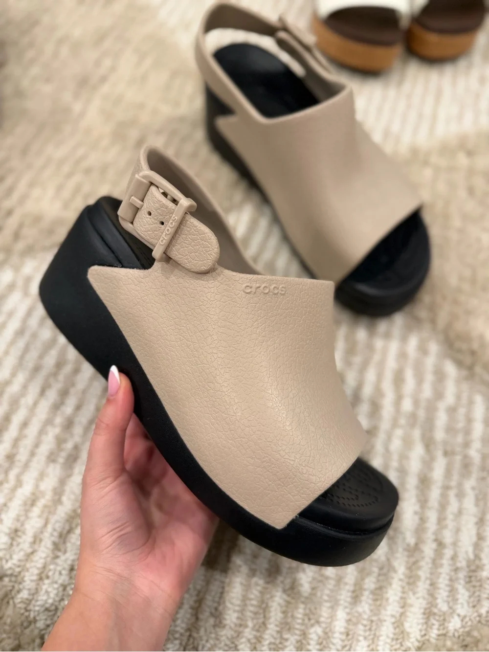 Crocs Women's Beige Platform Slingback Sandals NEW NEVER BEEN WORN - Picture 1 of 4